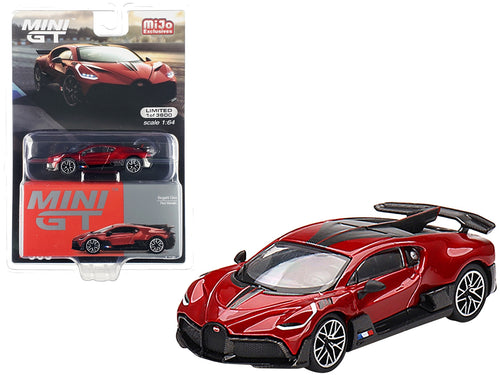 Bugatti Divo Red Metallic and Carbon Limited Edition to 3600 pieces Worldwide 1/64 Diecast Model Car by True Scale Miniatures