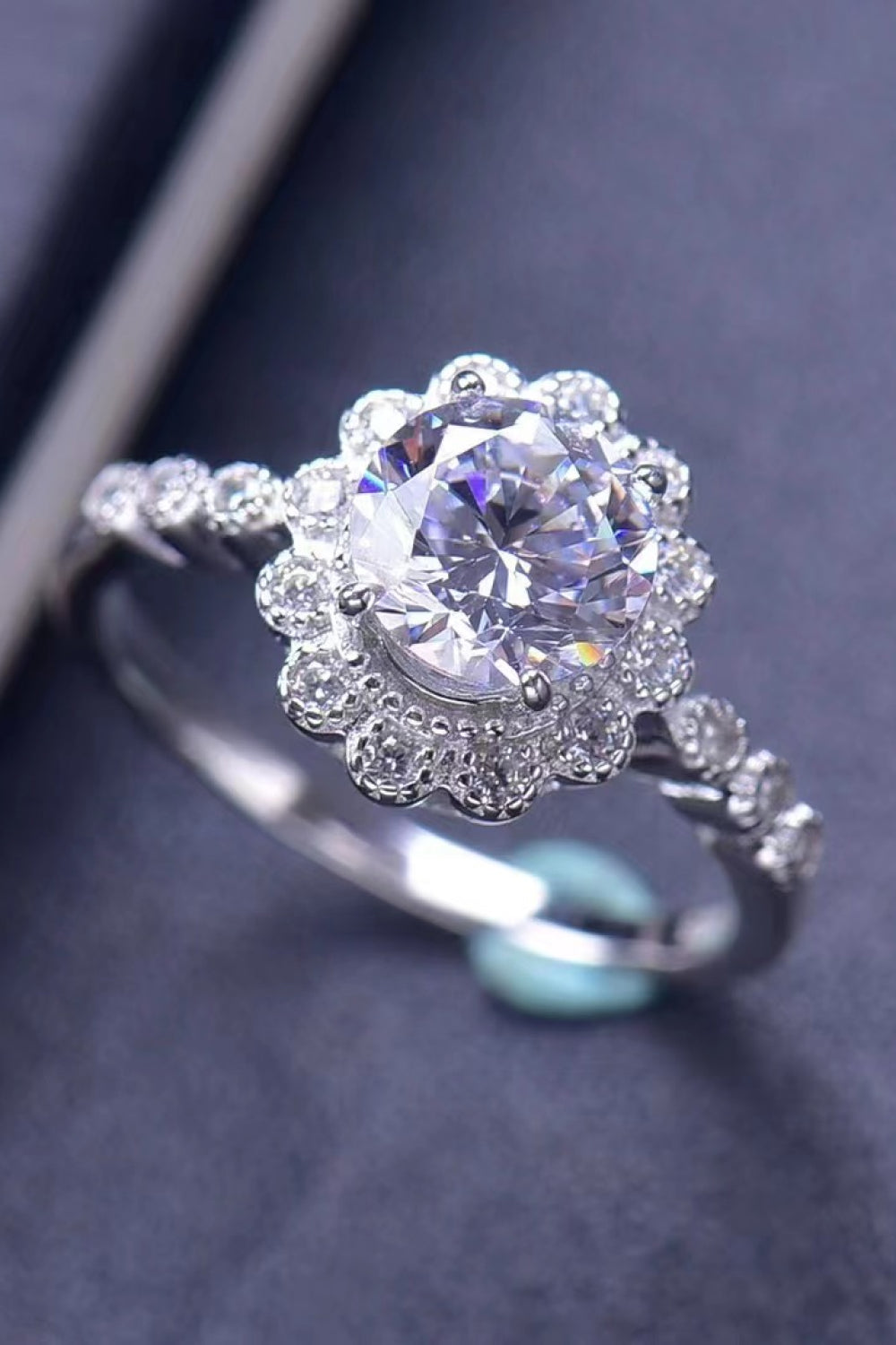 1.5 Carat Moissanite Floral-Shaped Cluster Ring - Minihomy