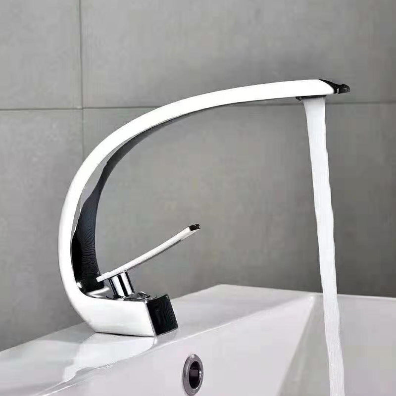 Nordic Copper Hot And Cold Basin Faucet