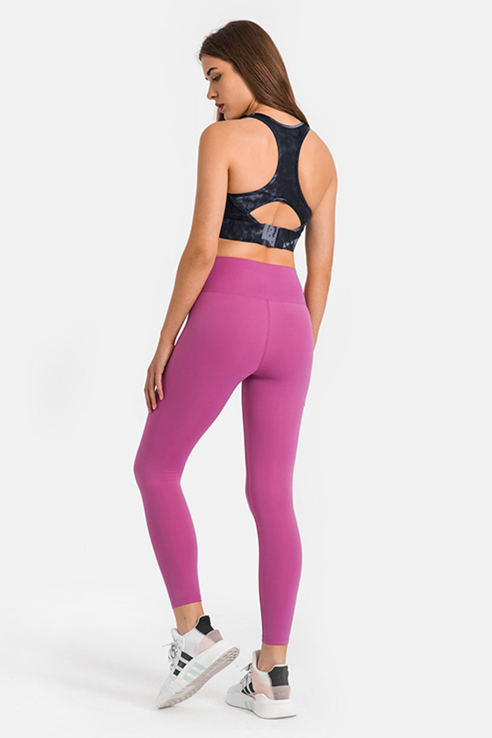 Cutout Racer Back Sports Bra - Minihomy