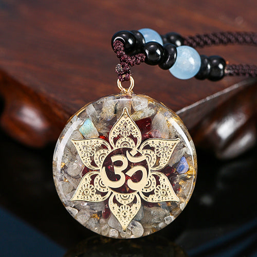 Natural Gravel Synthetic Crystal Ogan Pendant Necklace